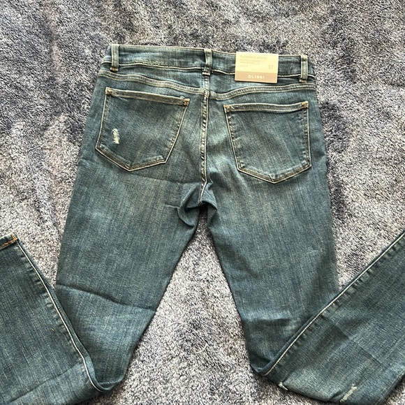 DL 1961 Jeans - Picture 3 of 3